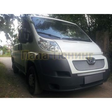 Защита радиатора Peugeot Boxer 2006-2014 chrome середина