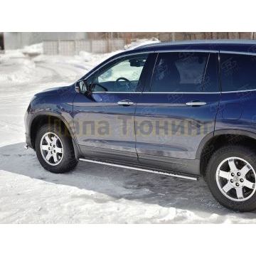 Пороги труба овальная с проступью 75х42 мм для Honda Pilot 2016-