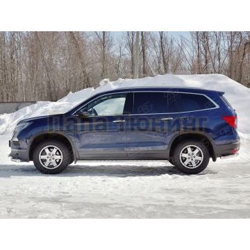 Пороги труба овальная с проступью 75х42 мм для Honda Pilot 2016-